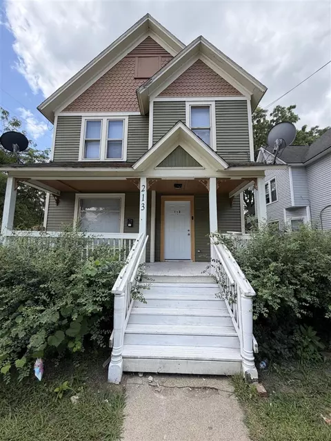 213 Burr Oak, Kalamazoo, MI 49001