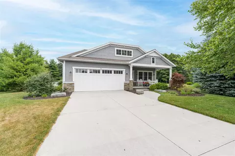 341 Parkside, Douglas, MI 49406