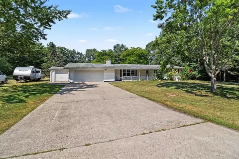 Exterior - 2218 Maple, Manistee, MI 49660 photo 2 of 3