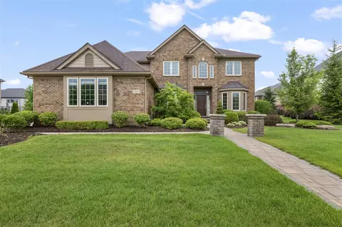 51847 Pierce, Northville, MI 48167
