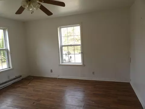 Living - 34637 76th, Covert, MI 49043 photo 6 of 14