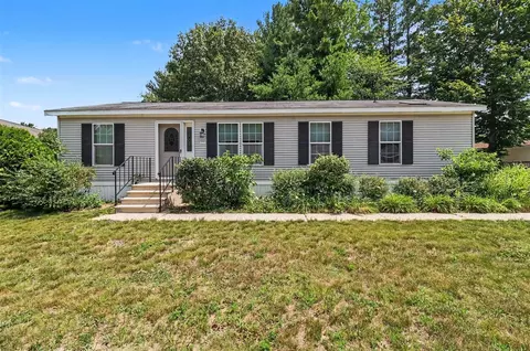 3773 W Forest Hl, Ludington, MI 49431