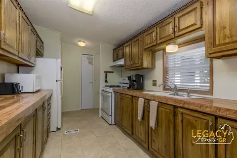 Kitchen - 1163 Maple Leaf, Walker, MI 49534 photo 1 of 3
