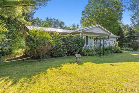 Exterior - 3740 E Shr, Stanton, MI 48888 photo 3 of 9