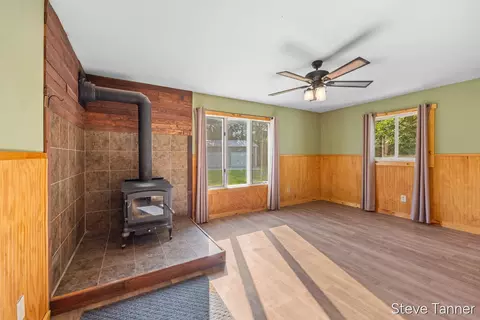 Living - 3740 E Shr, Stanton, MI 48888 photo 5 of 6