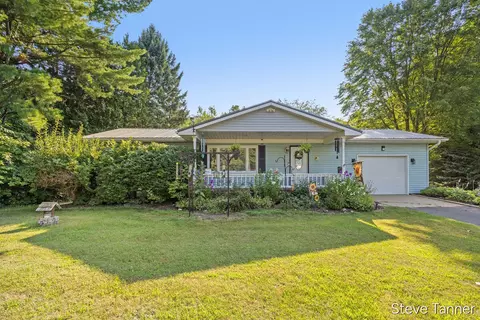 Exterior - 3740 E Shr, Stanton, MI 48888 photo 2 of 9