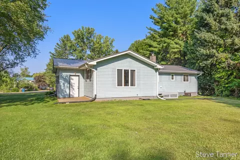 Exterior - 3740 E Shr, Stanton, MI 48888 photo 5 of 9