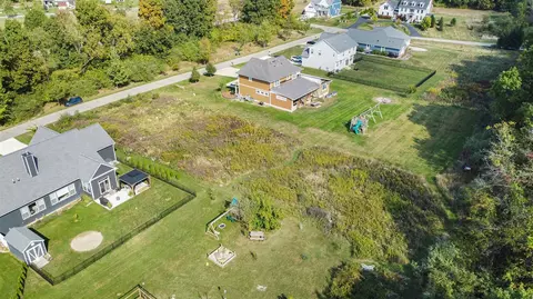 5824 Trail, Whitmore Lake, MI 48189