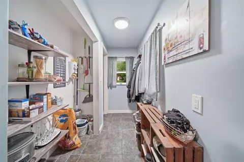 Entry Way - 1136 Cooper, Jackson, MI 49202 photo 5 of 5