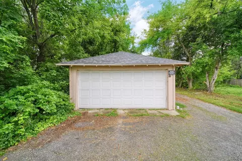 Exterior - 1136 Cooper, Jackson, MI 49202 photo 7 of 13