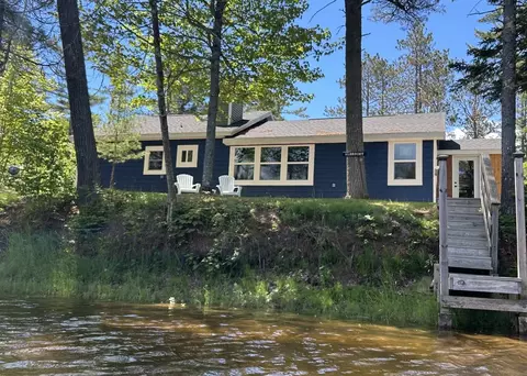 W12204 Middle River, Naubinway, MI 49762