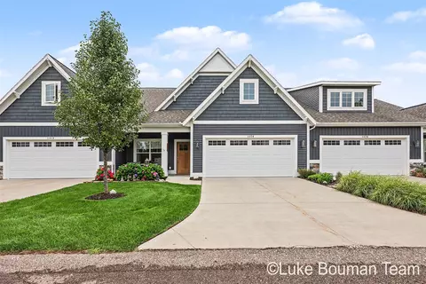 1420 Eagle Shr, Hudsonville, MI 49426