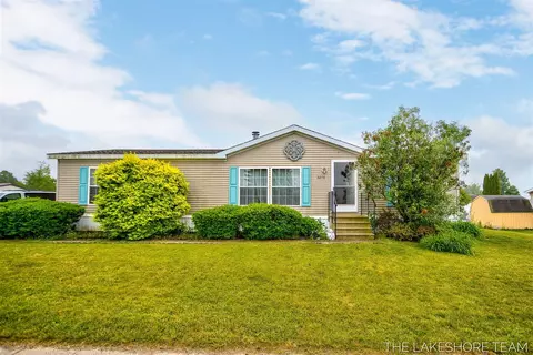 3274 Barbaray, Holland, MI 49424