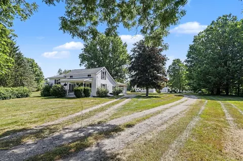 Exterior - 17 4th, Plainwell, MI 49080 photo 7 of 9