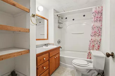 Bath - 15 4th, Plainwell, MI 49080 photo 1 of 1