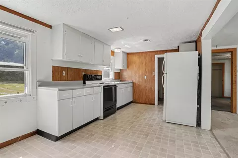 Kitchen - 15 4th, Plainwell, MI 49080 photo 2 of 2