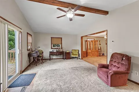 Living - 514 Saint Clair, Jackson, MI 49202 photo 1 of 2