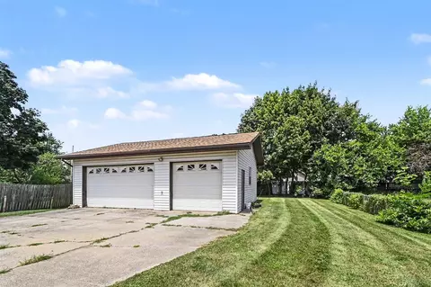Exterior - 514 Saint Clair, Jackson, MI 49202 photo 7 of 9