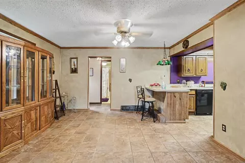 Dining - 514 Saint Clair, Jackson, MI 49202 photo 1 of 1