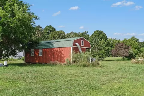 Exterior - 41491 70th, Covert, MI 49043 photo 6 of 14