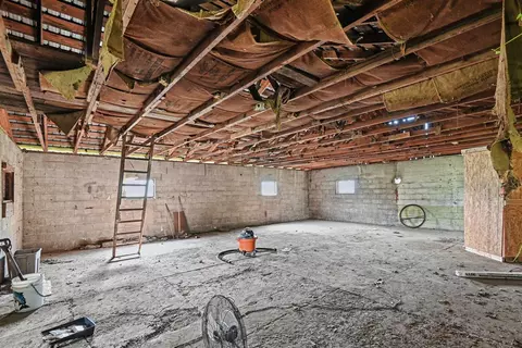 Other - 41491 70th, Covert, MI 49043 photo 9 of 11