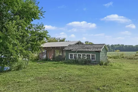 Exterior - 41491 70th, Covert, MI 49043 photo 9 of 14