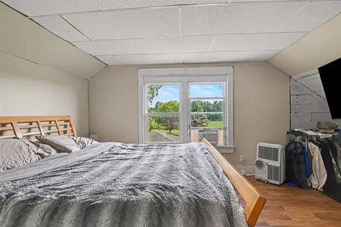 Bedroom - 41491 70th, Covert, MI 49043 photo 1 of 3