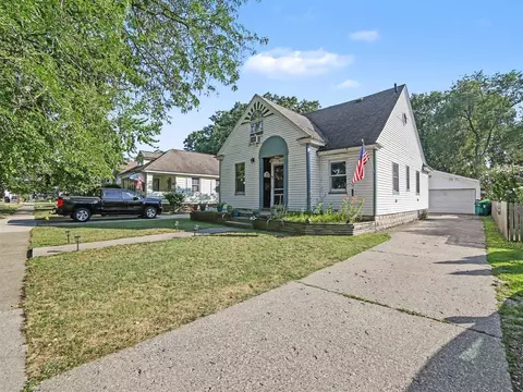 513 Fowler, Muskegon, MI 49445