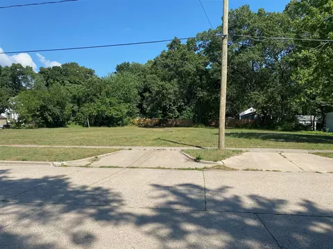 580 School, Muskegon, MI 49442