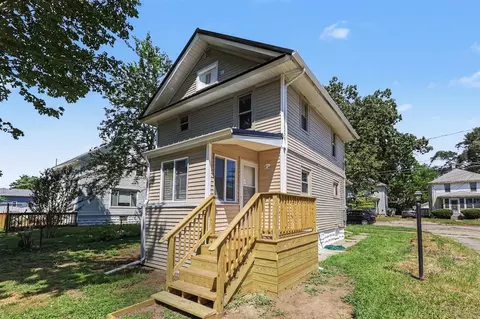 Exterior - 113 E Robinson, Jackson, MI 49203 photo 7 of 8