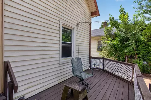 Exterior - 302 Cass, Jackson, MI 49203 photo 7 of 11