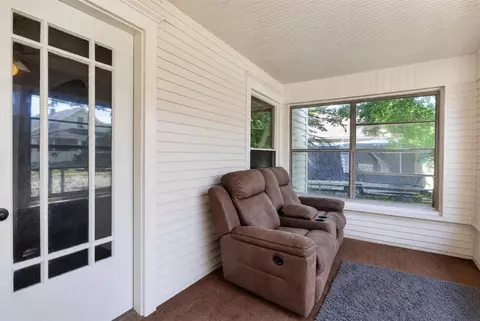 Exterior - 302 Cass, Jackson, MI 49203 photo 3 of 11