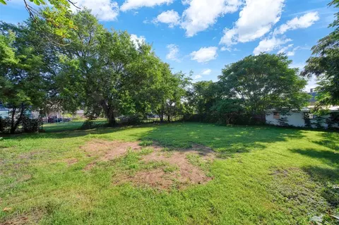 Exterior - 1025 Hamilton, Jackson, MI 49202 photo 7 of 10