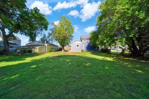 Exterior - 1025 Hamilton, Jackson, MI 49202 photo 9 of 10