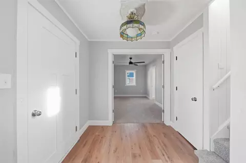Entry Way - 1025 Hamilton, Jackson, MI 49202 photo 3 of 11