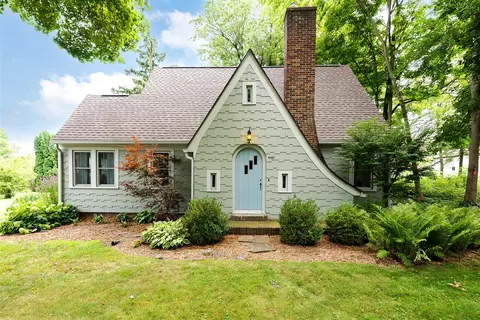 4951 W Liberty, Ann Arbor, MI 48103