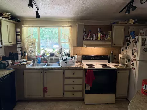 Kitchen - 5692 E Loop, Hesperia, MI 49421 photo 1 of 3