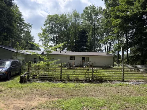 Exterior - 5692 E Loop, Hesperia, MI 49421 photo 6 of 7