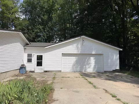 Exterior - 5692 E Loop, Hesperia, MI 49421 photo 2 of 7