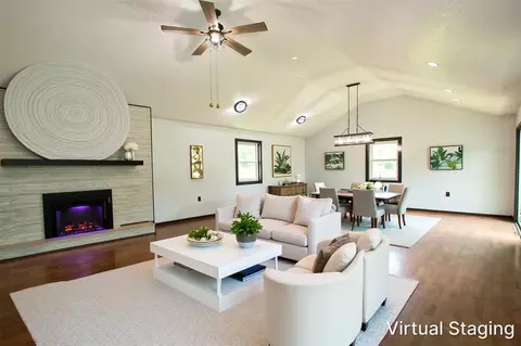 Living - 965 E Remus, Mount Pleasant, MI 48858 photo 4 of 12