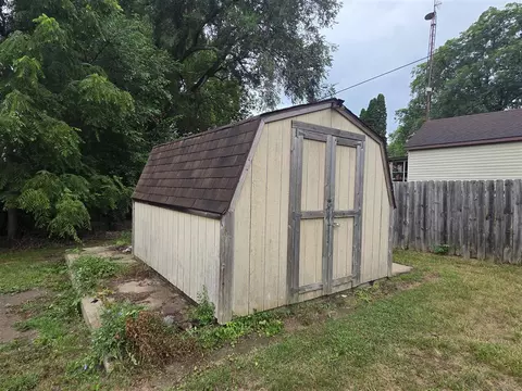 Exterior - 502 S Main, Crystal, MI 48818 photo 4 of 4