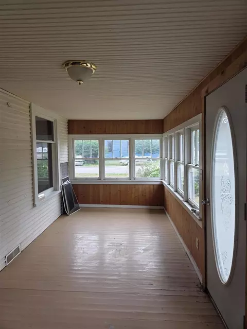 Exterior - 502 S Main, Crystal, MI 48818 photo 2 of 4
