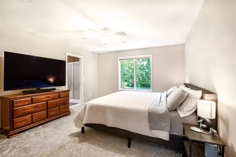 Bedroom - 73 Arrowhead, Coldwater, MI 49036 photo 5 of 7