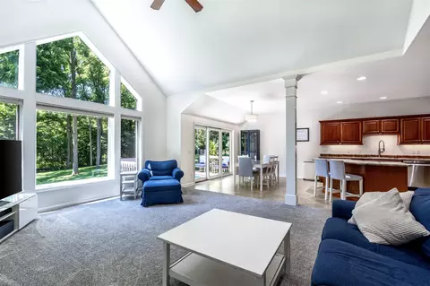 Living - 73 Arrowhead, Coldwater, MI 49036 photo 2 of 5