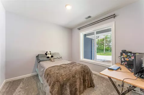 Bedroom - 20449 Thornapple, Big Rapids, MI 49307 photo 3 of 6