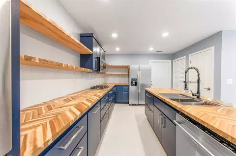 Kitchen - 20449 Thornapple, Big Rapids, MI 49307 photo 3 of 4
