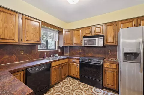 Kitchen - 8886 Coleman, Haslett, MI 48840 photo 1 of 4