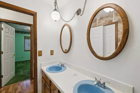 Bath - 8886 Coleman, Haslett, MI 48840 photo 2 of 5