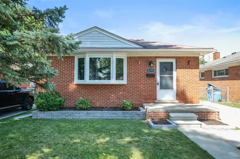 8299 Nightingale, Dearborn Heights, MI 48127