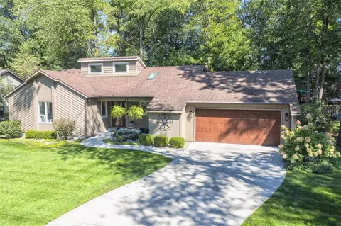 31 Forest Hls, Holland, MI 49424